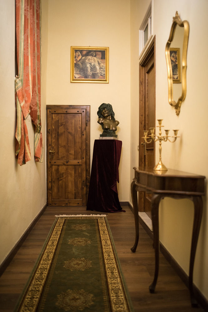 All'Ombra Della Torre Only Rooms Сиена Екстериор снимка