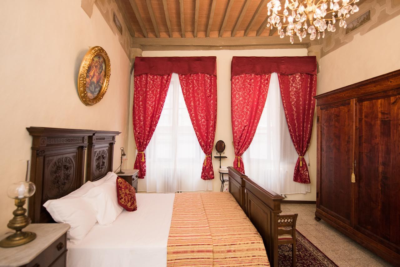 All'Ombra Della Torre Only Rooms Сиена Екстериор снимка