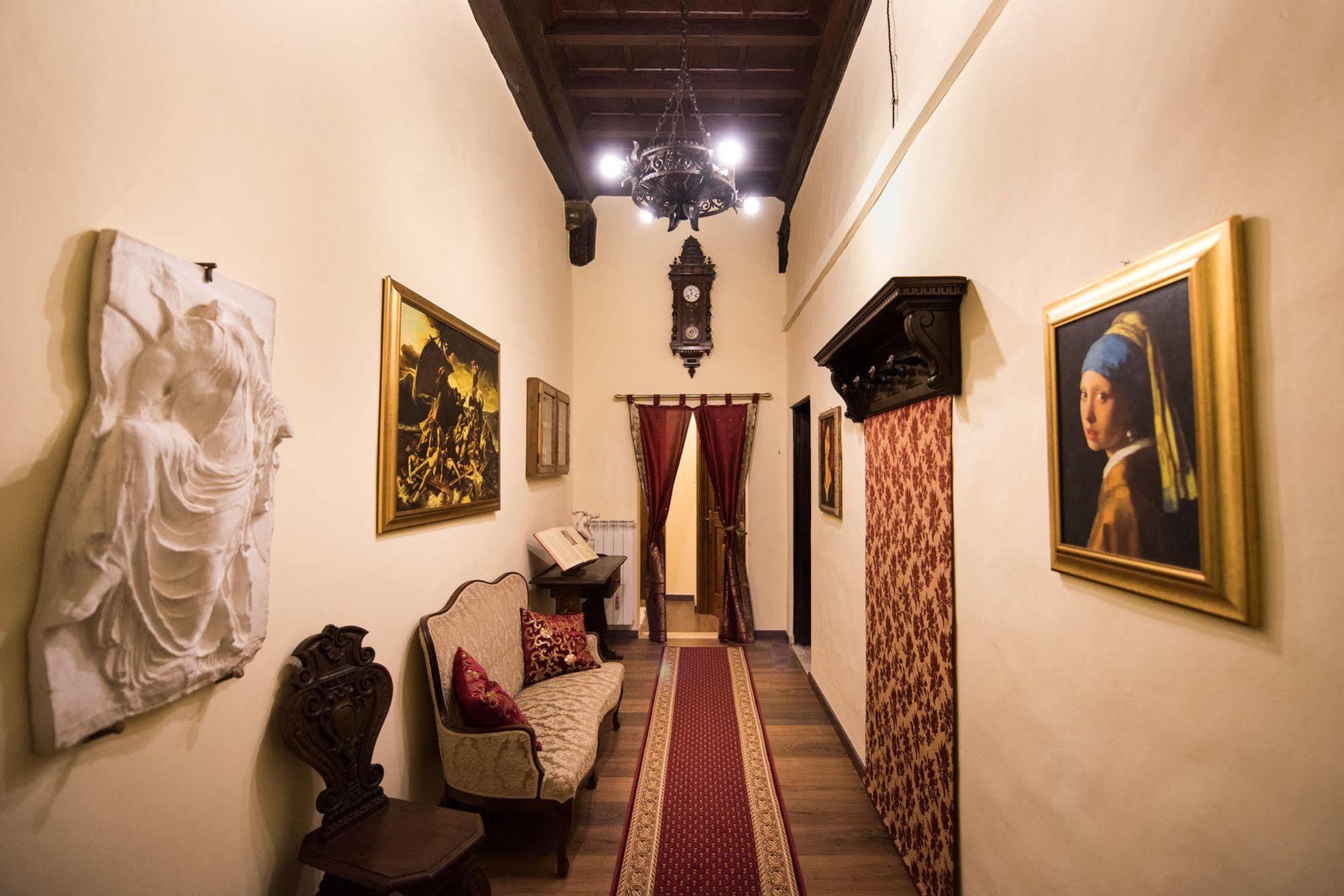 All'Ombra Della Torre Only Rooms Сиена Екстериор снимка
